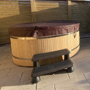 Alternative view of Juneau Hot Tub Cover – 81″ / 2.057m Round