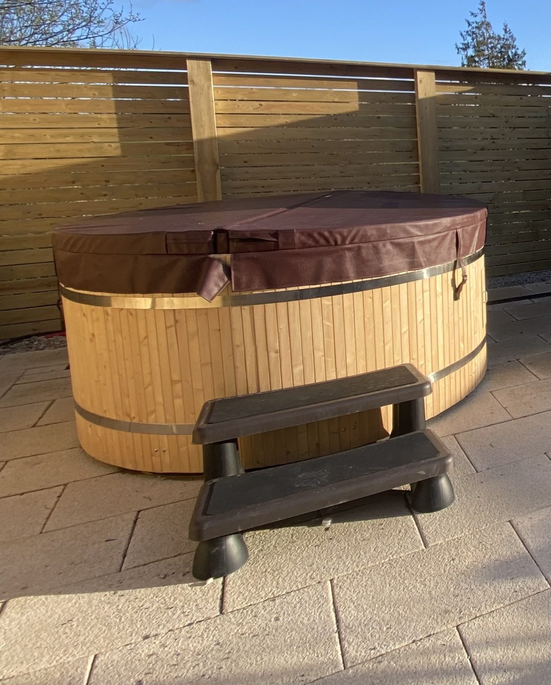 Juneau Hot Tub Cover – 81″ / 2.057m Round - Image 2