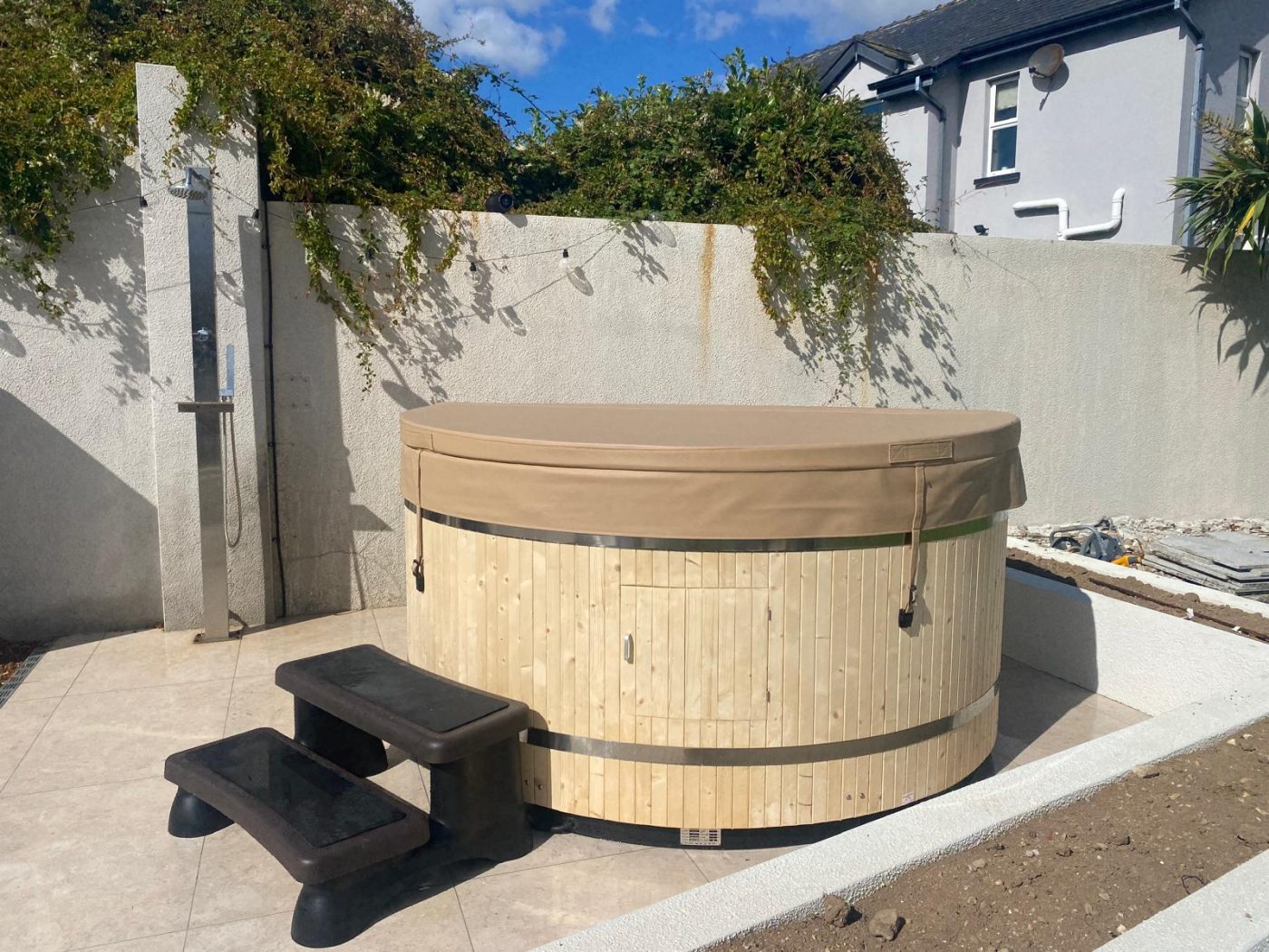 Juneau Hot Tub Cover – 81″ / 2.057m Round